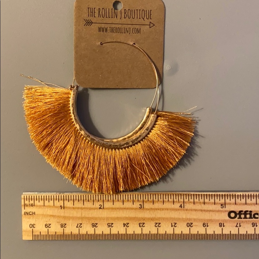 Oversized fan fringe earrings. Mustard in color - Picture 2 of 2